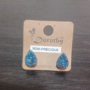 Sparkling Blue Teardrop Earrings